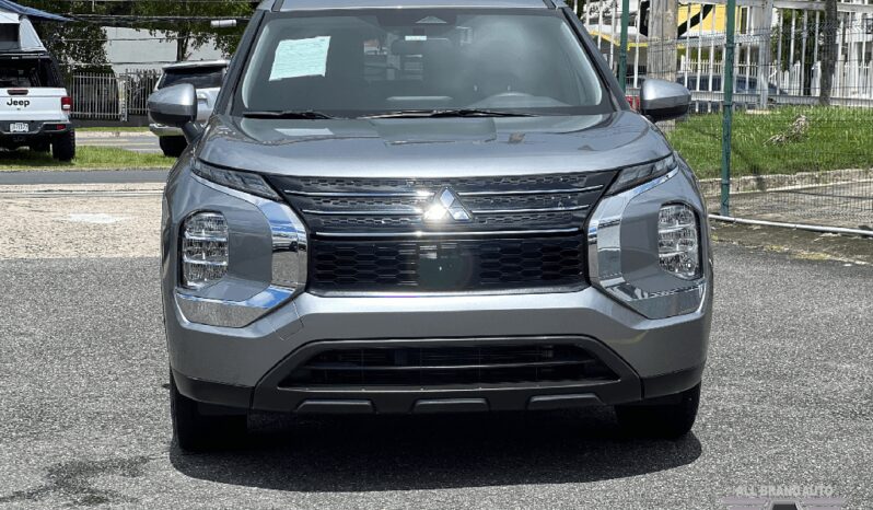 2024 Mitsubishi Outlander ES 4dr SUV lleno