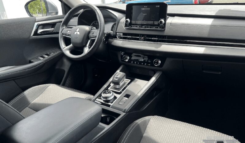 2024 Mitsubishi Outlander ES 4dr SUV lleno
