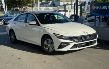 2025 Hyundai Elantra SE 4dr Sedan