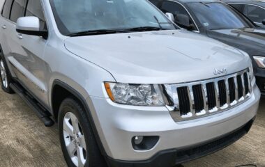 2012 Jeep Grand Cherokee Laredo 4dr SUV
