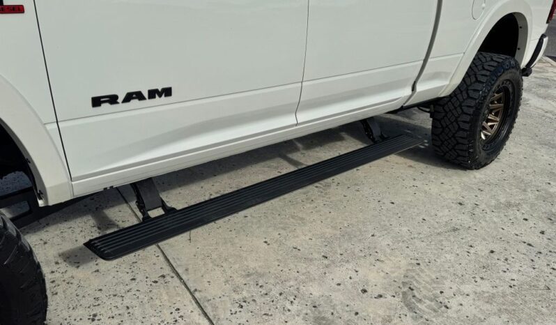 2020 Ram 2500 Laramie 4dr Crew Cab 4WD LB lleno