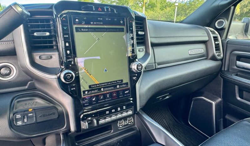 2020 Ram 2500 Laramie 4dr Crew Cab 4WD LB lleno