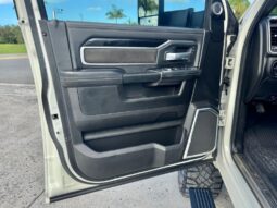 2020 Ram 2500 Laramie 4dr Crew Cab 4WD LB lleno
