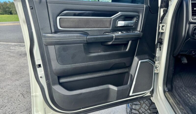 2020 Ram 2500 Laramie 4dr Crew Cab 4WD LB lleno