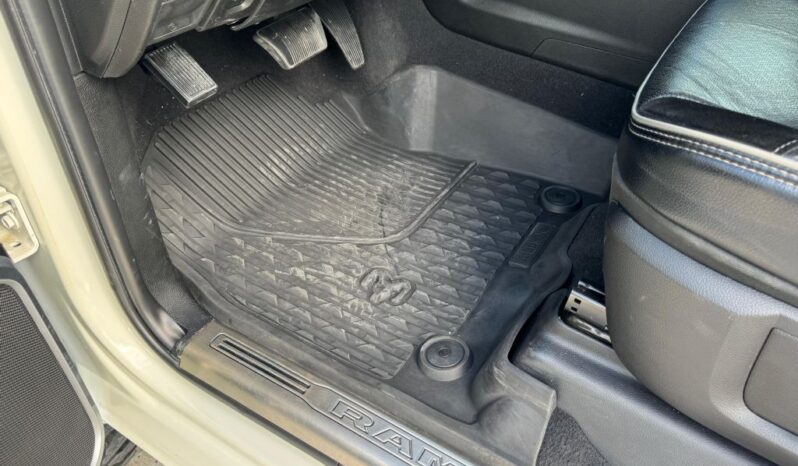 2020 Ram 2500 Laramie 4dr Crew Cab 4WD LB lleno