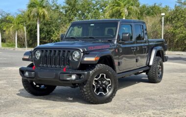 2021 Jeep Gladiator Rubicon 4dr Crew Cab 4WD SB