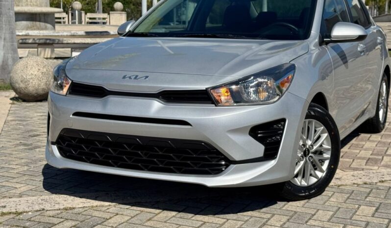 2022 Kia Rio LX 4dr Sedan lleno