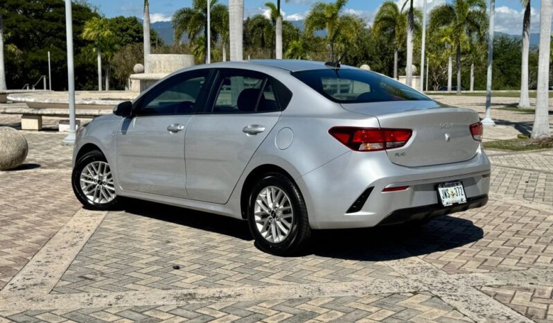 2022 Kia Rio LX 4dr Sedan lleno