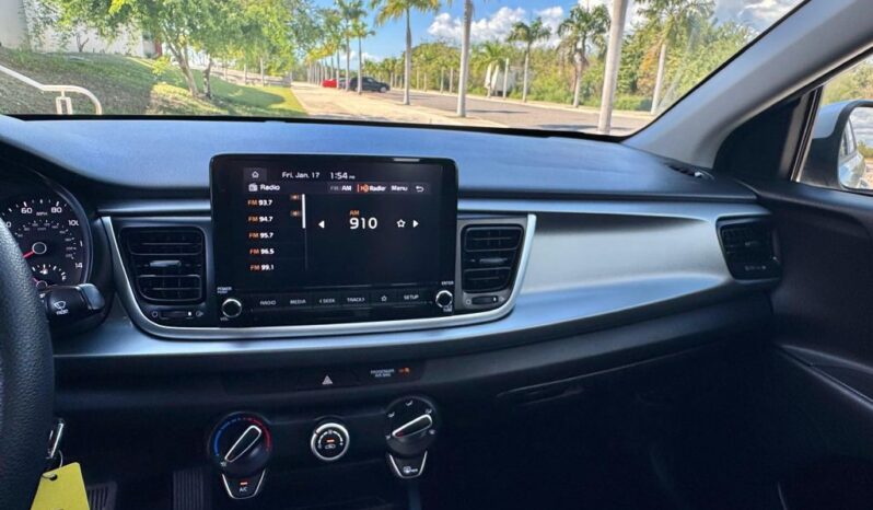 2022 Kia Rio LX 4dr Sedan lleno
