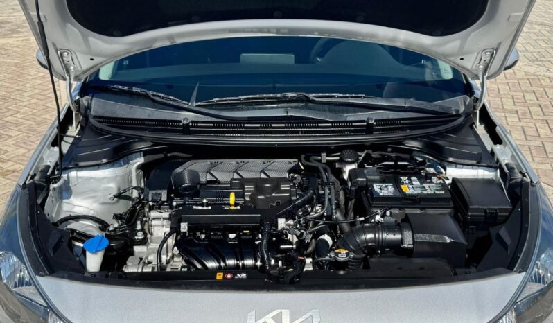 2022 Kia Rio LX 4dr Sedan lleno