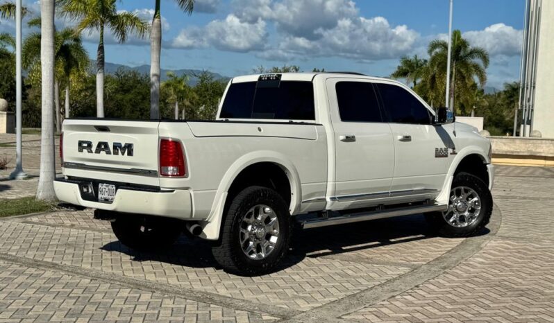 2017 Ram 2500 Limited 4dr Crew Cab 4WD LB lleno