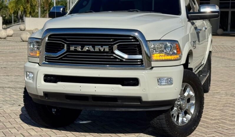 2017 Ram 2500 Limited 4dr Crew Cab 4WD LB lleno
