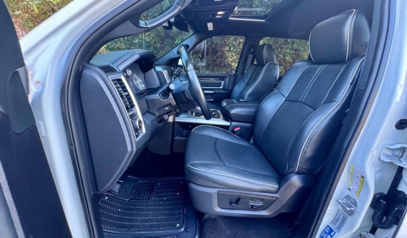 2017 Ram 2500 Limited 4dr Crew Cab 4WD LB lleno