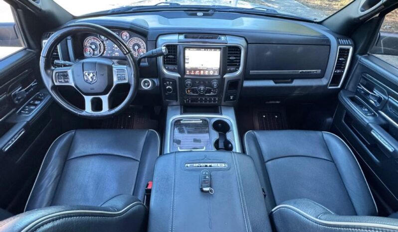 2017 Ram 2500 Limited 4dr Crew Cab 4WD LB lleno
