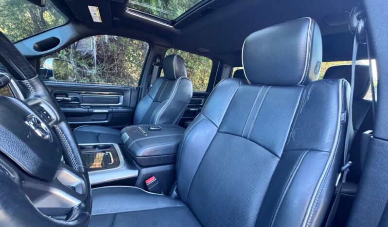 2017 Ram 2500 Limited 4dr Crew Cab 4WD LB lleno