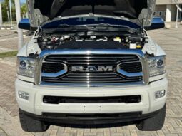 2017 Ram 2500 Limited 4dr Crew Cab 4WD LB lleno