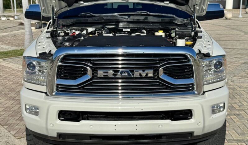 2017 Ram 2500 Limited 4dr Crew Cab 4WD LB lleno