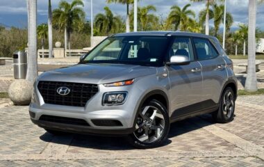 2023 Hyundai Venue SE 4dr Hatchback