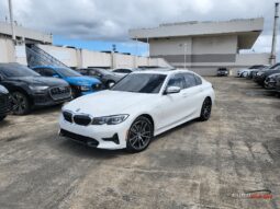 2021 BMW 3 Series 330e 4dr Sedan lleno