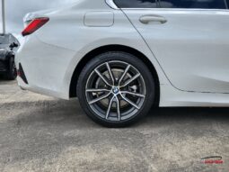 2021 BMW 3 Series 330e 4dr Sedan lleno