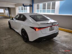 2023 Lexus IS 300 4dr Sedan lleno