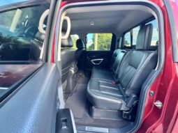 2018 Nissan Titan SL 4dr Crew Cab 4WD SB lleno