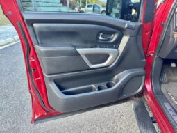 2018 Nissan Titan SL 4dr Crew Cab 4WD SB lleno