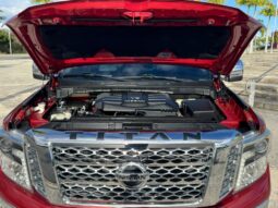 2018 Nissan Titan SL 4dr Crew Cab 4WD SB lleno