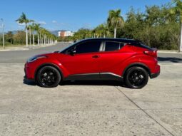 2022 Toyota C-HR Nightshade Edition 4dr SUV lleno