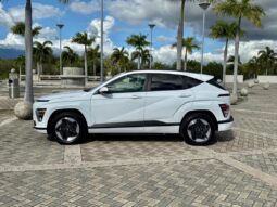 2024 Hyundai Kona SE 4dr SUV lleno