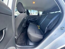 2024 Hyundai Kona SE 4dr SUV lleno