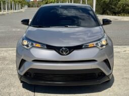 2019 Toyota C-HR XLE 4dr SUV lleno