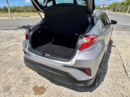 2019 Toyota C-HR XLE 4dr SUV lleno