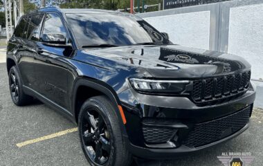 2023 Jeep Grand Cherokee Altitude 4dr SUV