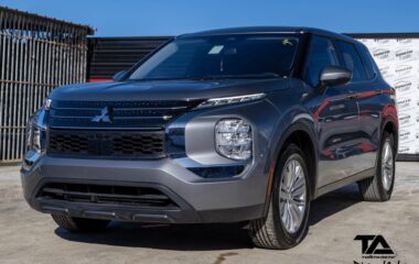 2024 Mitsubishi Outlander ES 4dr SUV